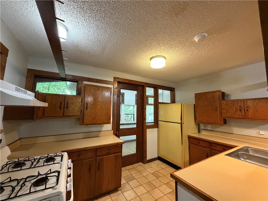 Norwood Second Add - Residential Lease