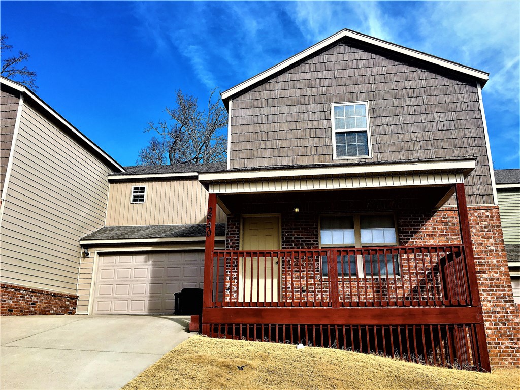 $100.00 off 1st full months rental amount with a leased signed in November or December.  Close to U of A, interstate, easy access to MLK.  4 bedrooms, 2.5 baths.  Washer n dryer included and located on 2nd floor with bedrooms. Walk-in closets. large 2 car garage.  Large kitchen and living room.  Patio off of kitchen in back for backyard entertaining. Kitchen appliances included.  Contact listing agency for pet policy and details.  Tennant is responsible for all utilities.