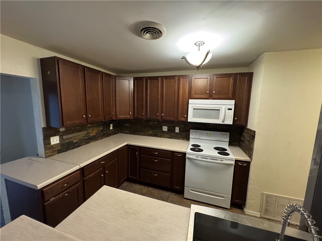 Avondale Sub 1 Bvv - Residential Lease