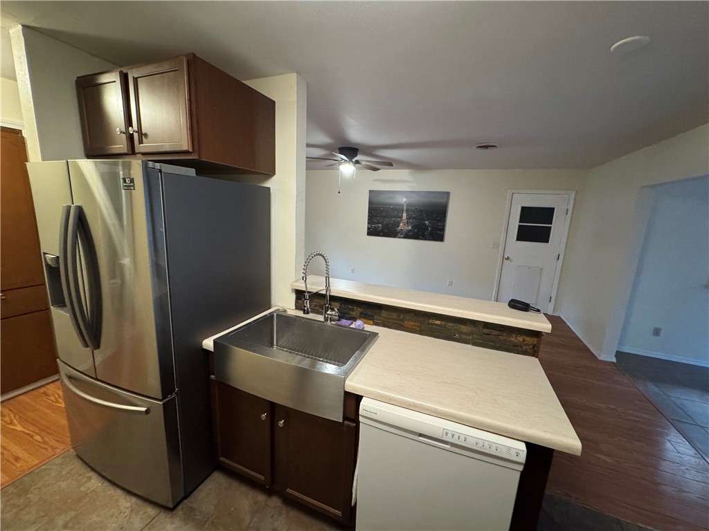 Avondale Sub 1 Bvv - Residential Lease