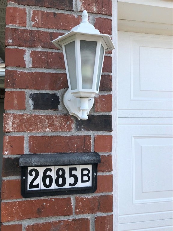 2 level 3 bedroom 2.5 bathroom w/ fence yard + outdoor gazebo living area. 1 car garage. Springdale Schools. No Smoking. Pets Negotiable with homeowner approval, and additional pet deposit- under 20lbs. Tenants responsible for yard care.
