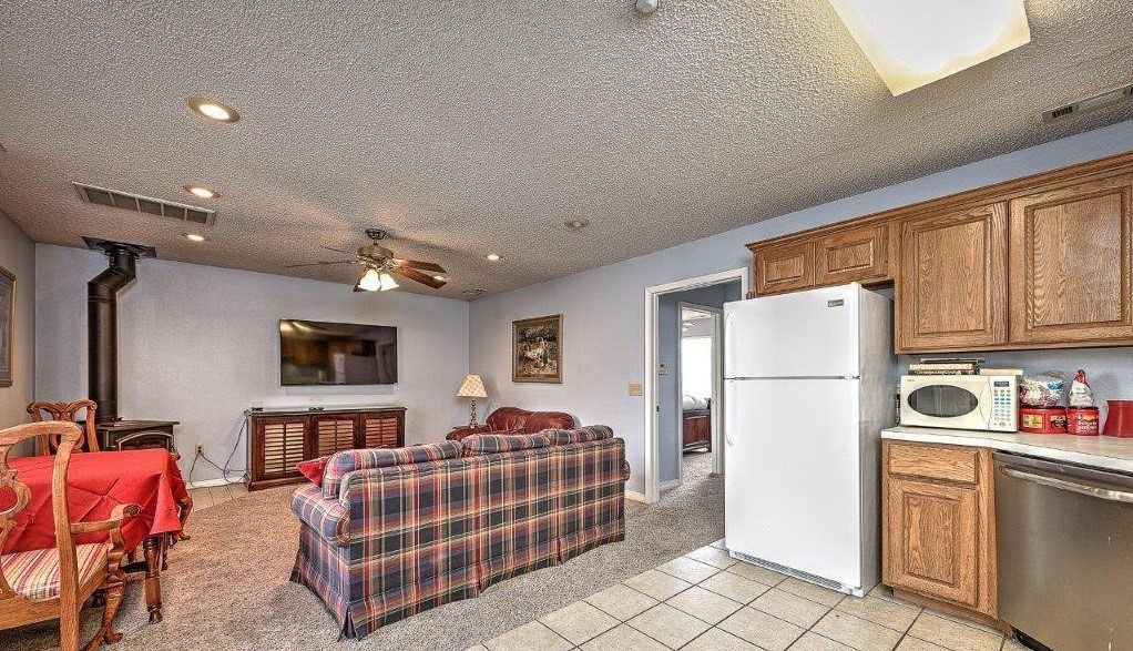 17-16-30-Fayetteville Outlots - Residential