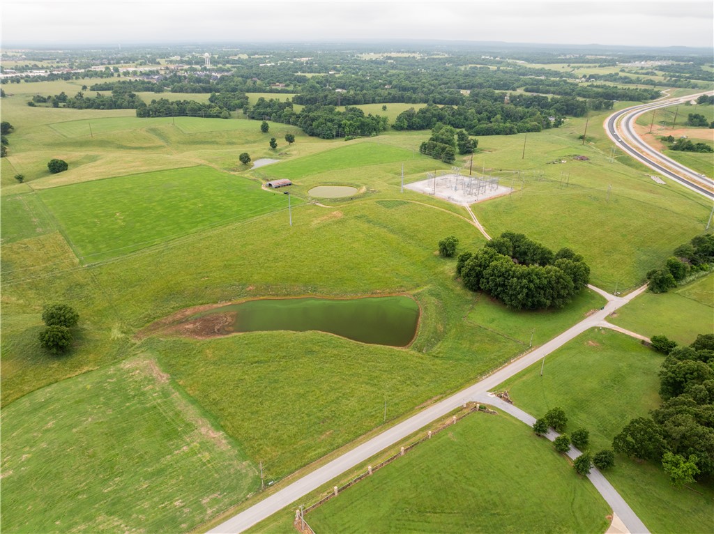 Tontitown Outlots 2000 Annex - Land