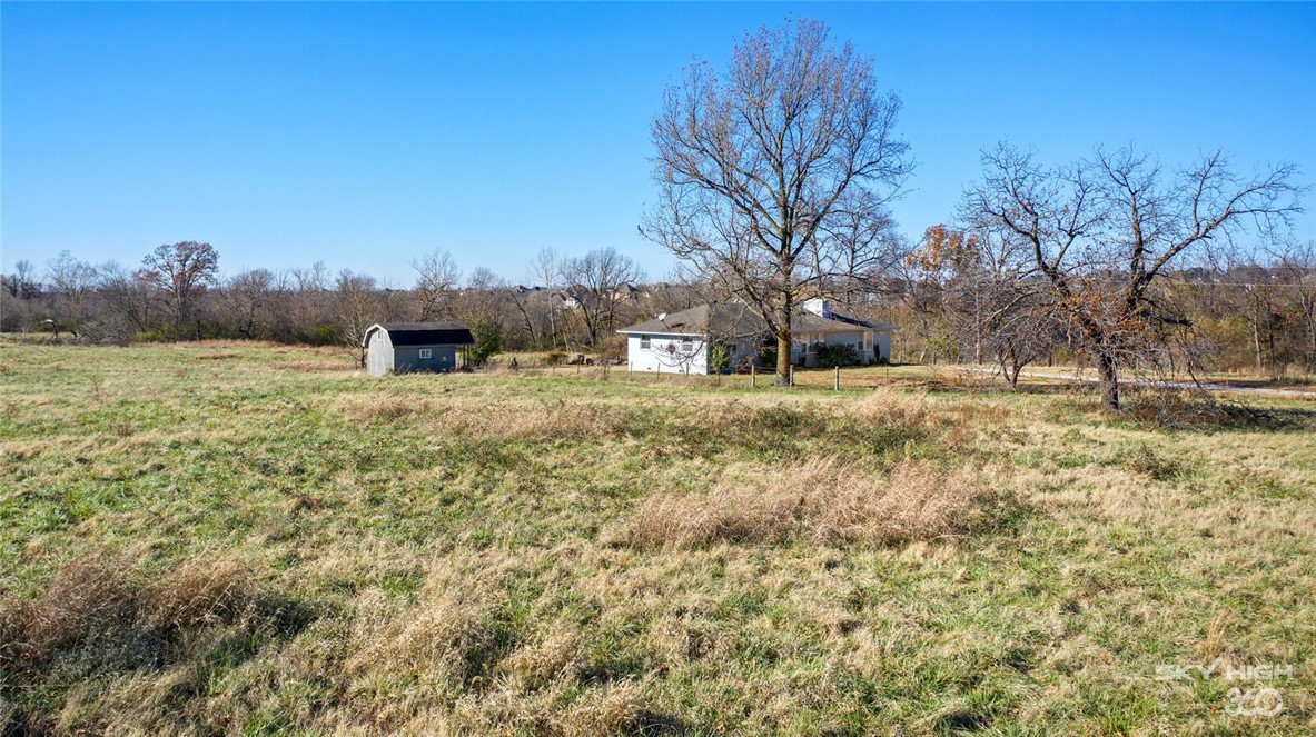 06-18-30-CAVE SPRINGS - Residential