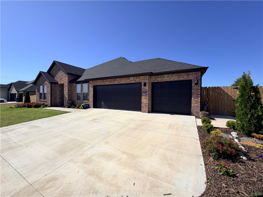 Hillcrest Sub Ph I Siloam Spgs - Residential