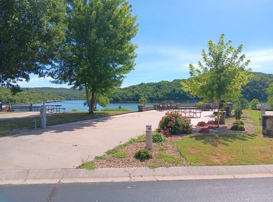 Outdoor Resorts In The Ozarks - Land