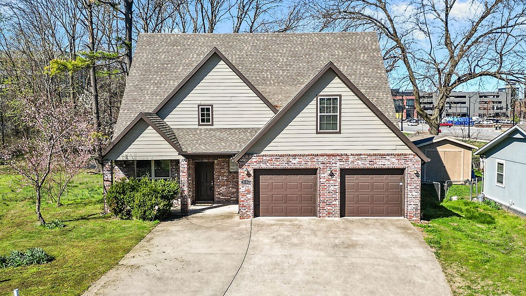 Welcome to 2104 Delwhite, where your commute to the brand-new Walmart Home Office is shorter than your morning coffee run (no really...it is about 200 yards from campus).

This move-in-ready home offers over 3,000 sq ft with 4 bedrooms and 3 bathrooms, giving you plenty of room to spread out, host, or finally claim that home office.

Inside, you’ll find spacious living areas, abundant natural light, and a functional layout that flows well for everyday living and entertaining. The kitchen is ready for weeknight meals or gatherings, while the generously sized bedrooms and bathrooms provide comfort and flexibility.

The location truly sets this property apart. Just steps from Walmart’s new headquarters, with quick access to downtown Bentonville, trails, Crystal Bridges, The Momentary, and dining.

Homes with this proximity, size, and condition don’t last so schedule your showing ASAP.