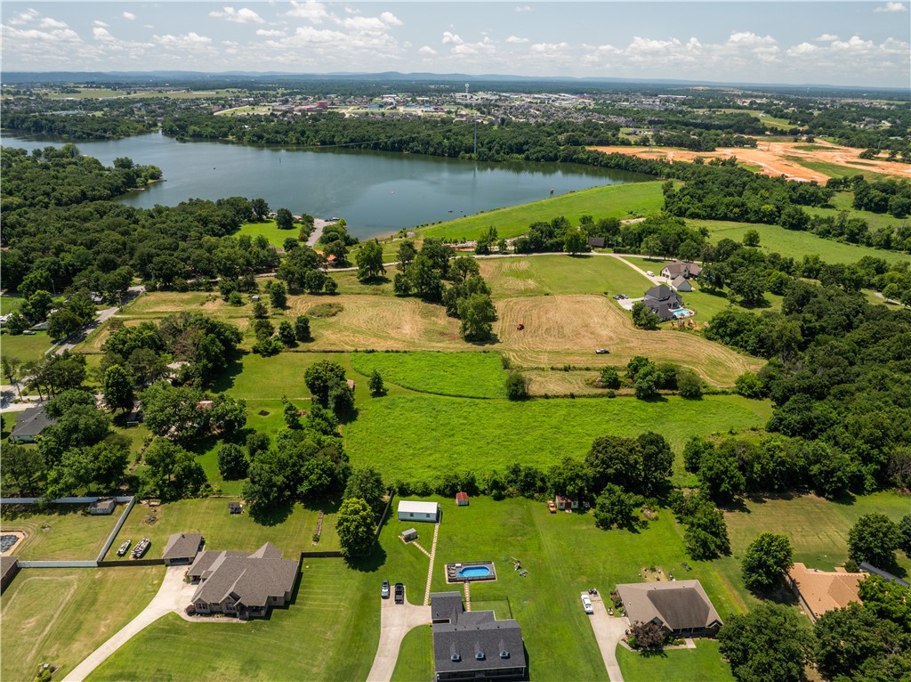 Elm Spgs Outlots - Land