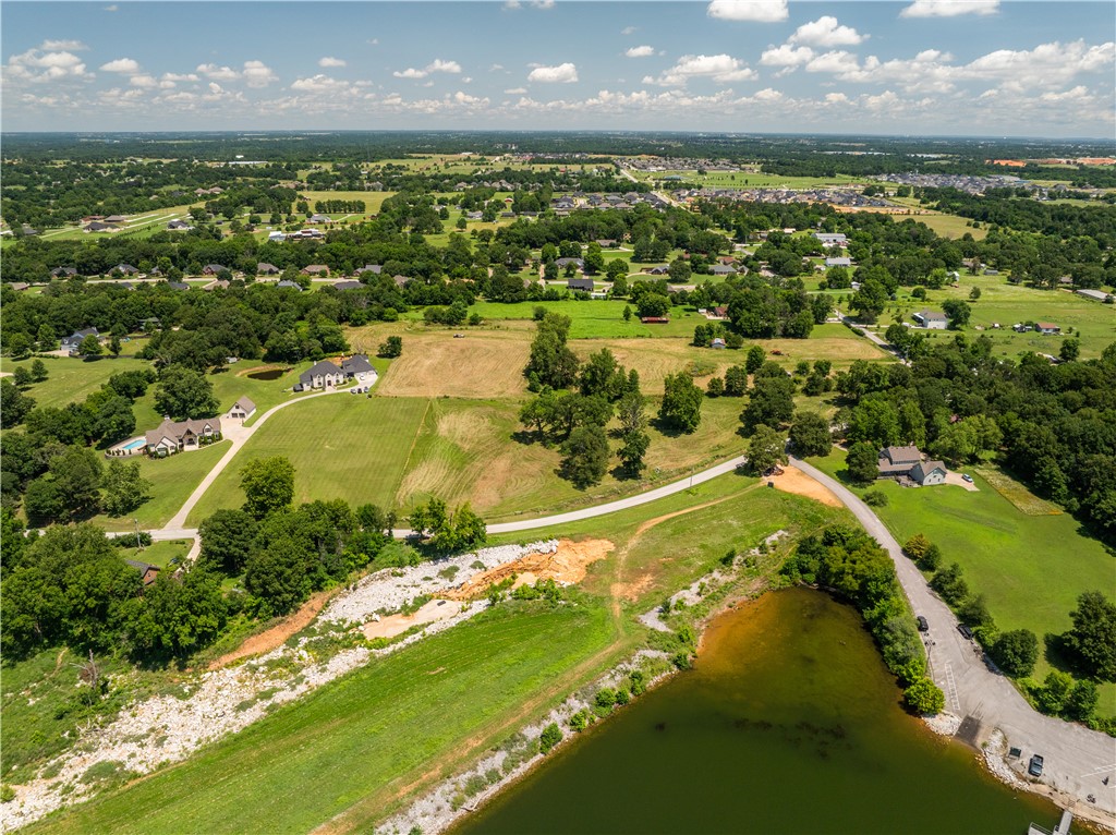 Elm Spgs Outlots - Land
