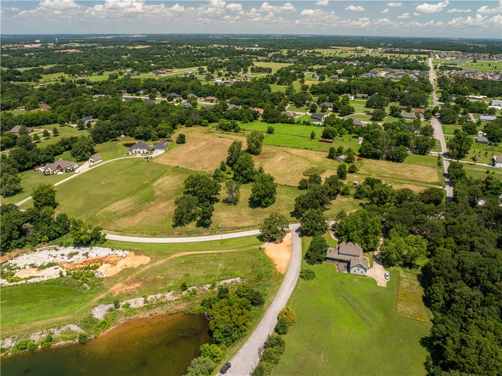 Elm Spgs Outlots - Land