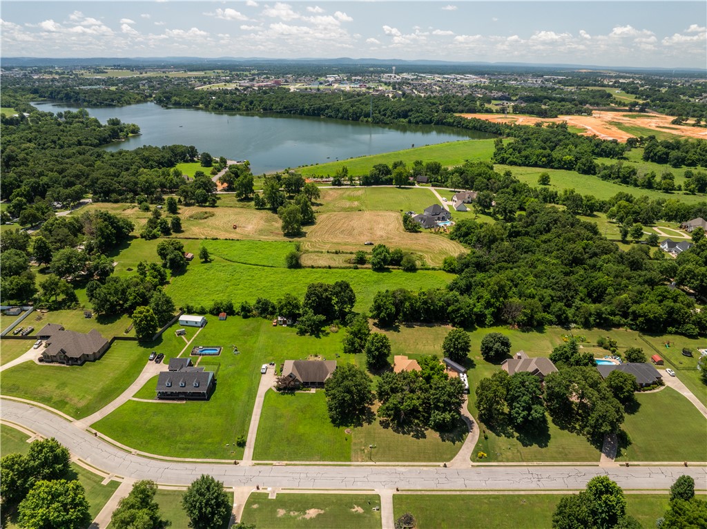 Elm Spgs Outlots - Land