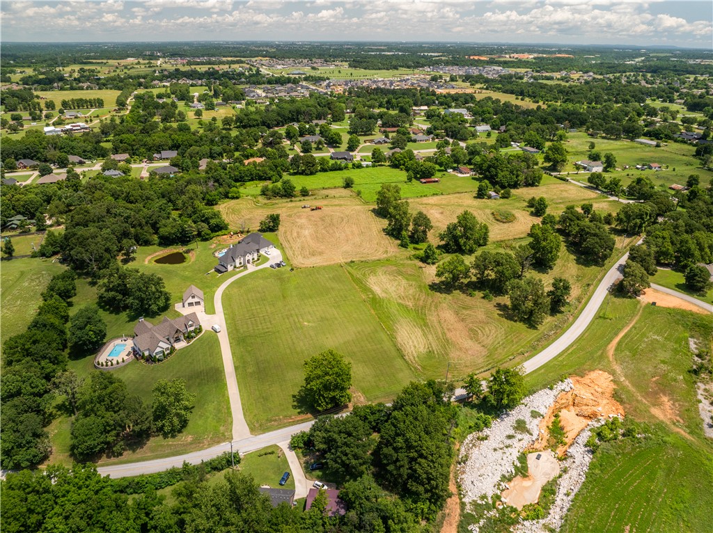 Elm Spgs Outlots - Land