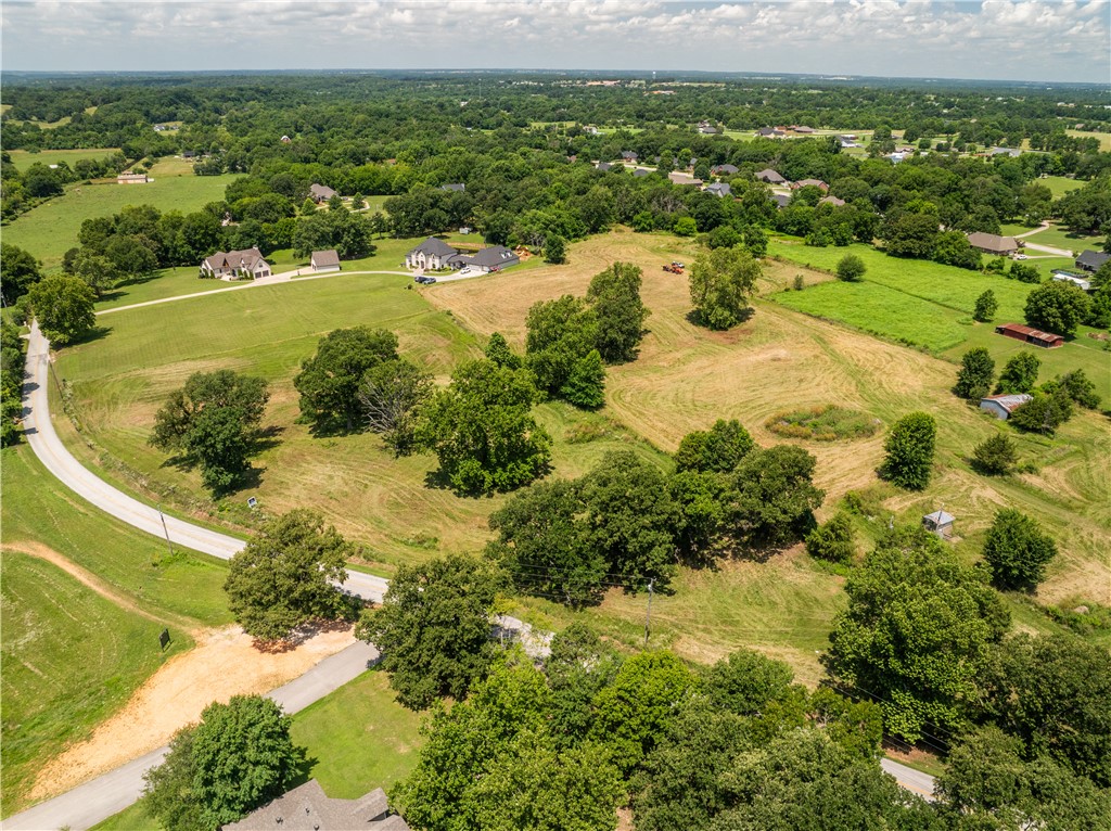 Elm Spgs Outlots - Land