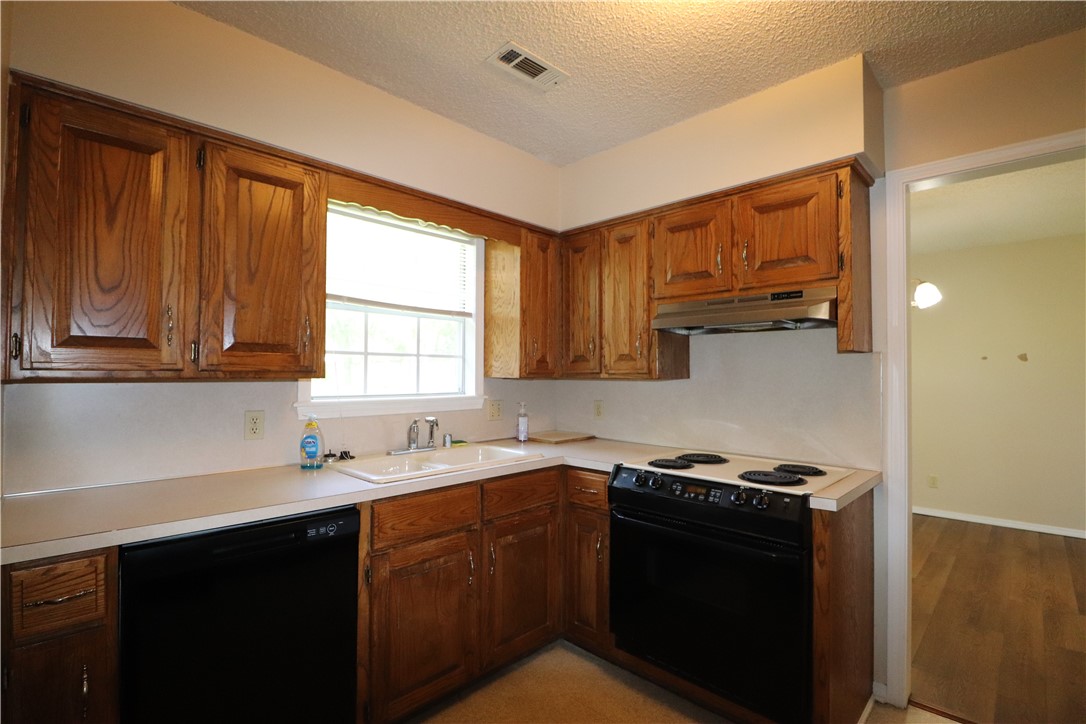 W Walker Sub Ph Iv - Residential Lease