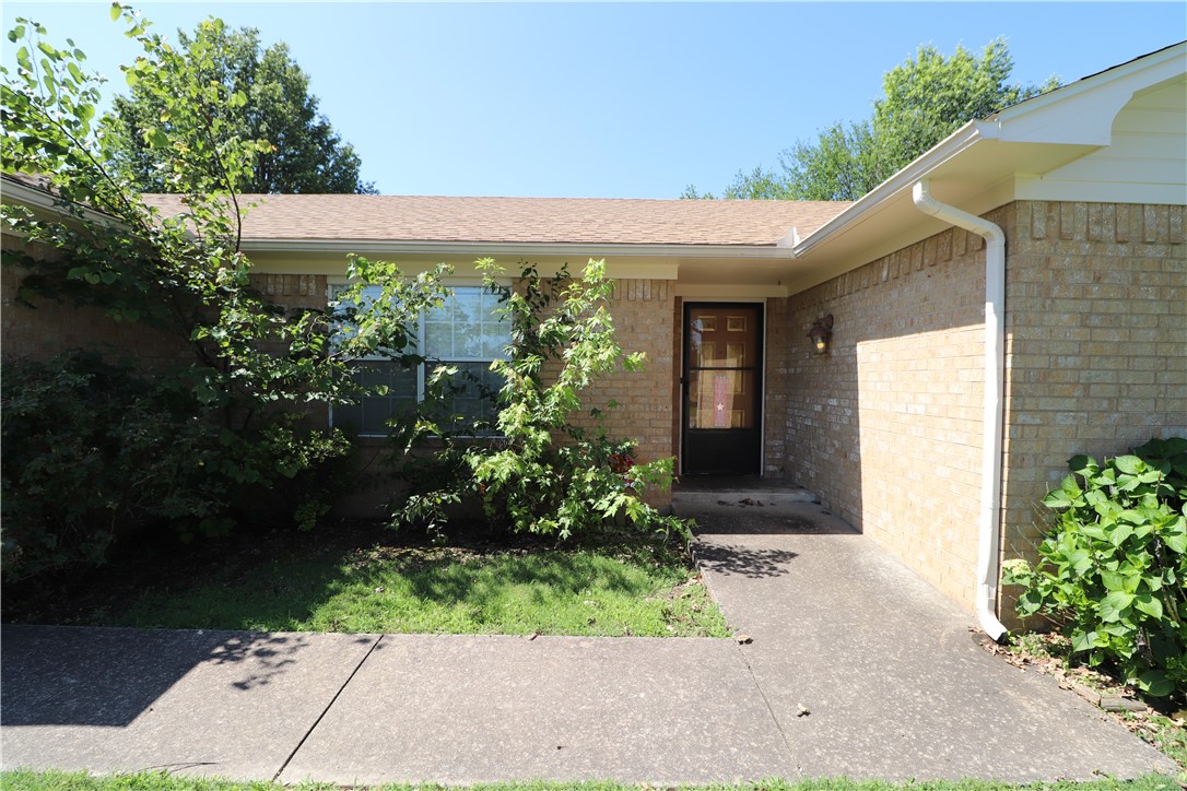 W Walker Sub Ph Iv - Residential Lease
