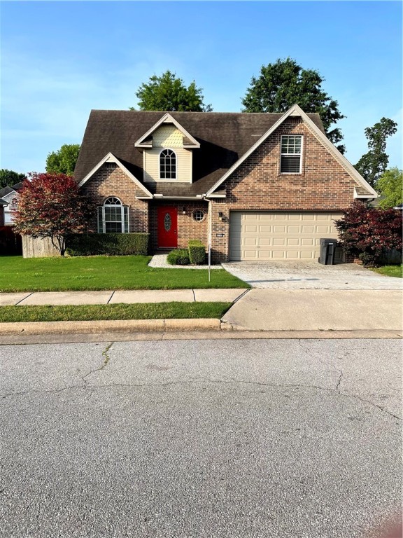 Minutes from I-540. 3BD, 2.5BA, with Bonus Room. Formal Dining. Breakfast Room. Fenced backyard. 2 Car Garage. Fireplace. Back Patio.
