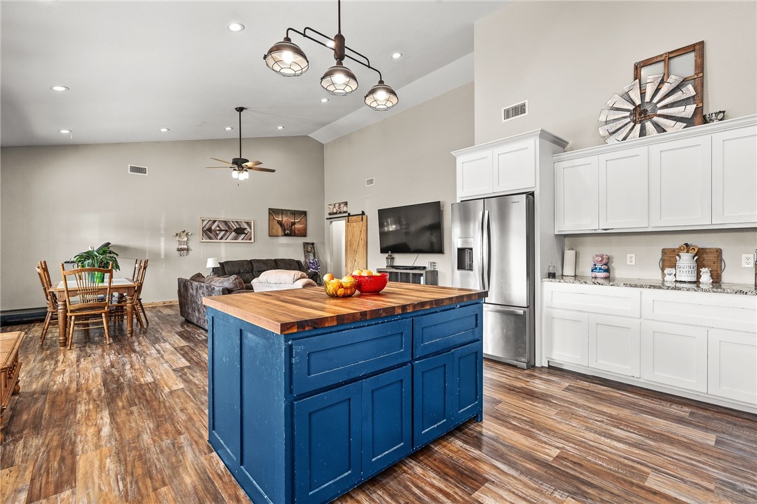 Woods/Chaffee Xing - Residential