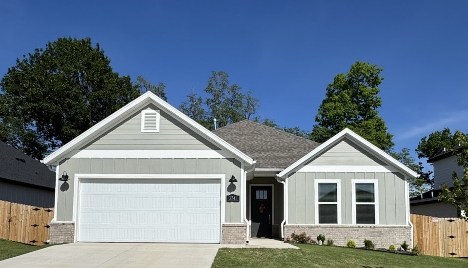 *Pending before print*  Like-new home in a fantastic location near Willie George Park and nearby trails! This well-maintained property features granite countertops, a stylish electric fireplace that anchors the living space, and a functional layout perfect for everyday living. Enjoy the convenience of outdoor recreation just minutes away while still being close to shopping and dining. A great opportunity for low-maintenance living in a desirable area!