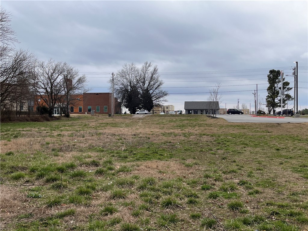 Springdale Outlots - Commercial Sale