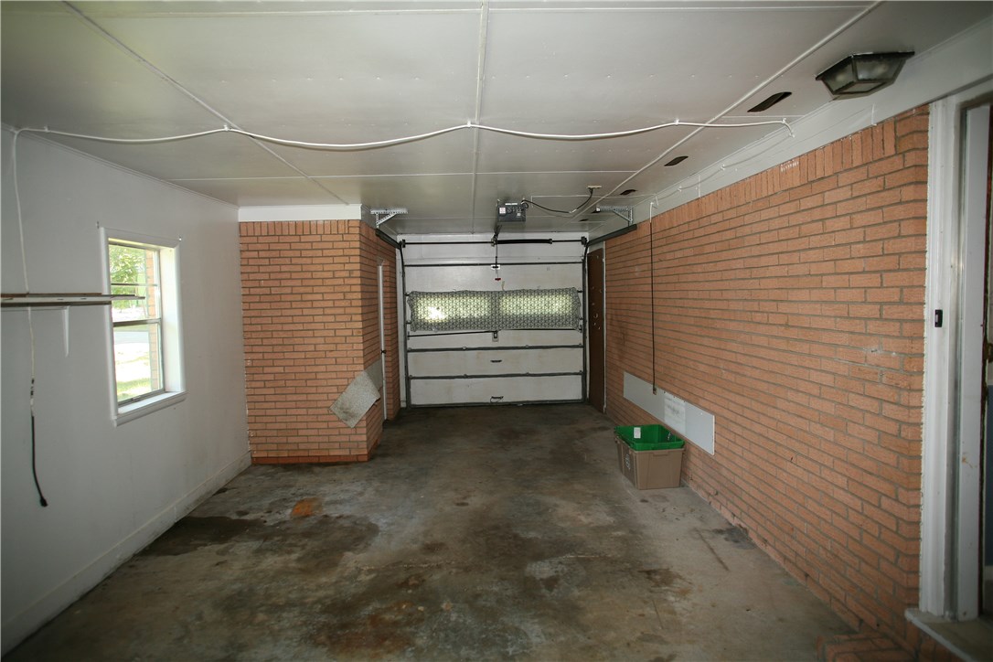 Oak Crest - Residential Lease