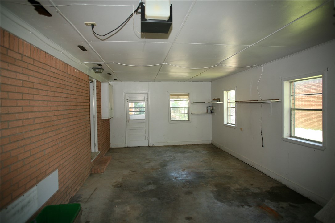 Oak Crest - Residential Lease