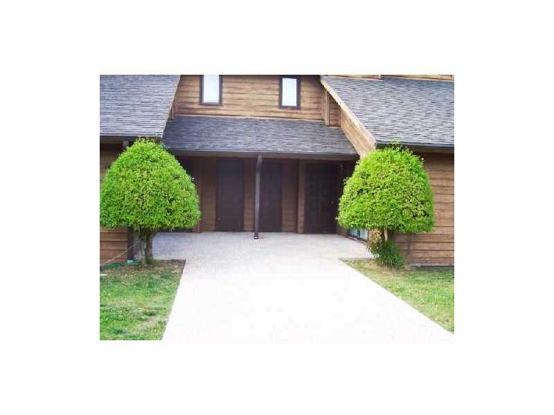 Dawn Hill Cynth Twnh - Residential