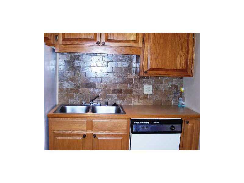 Dawn Hill Cynth Twnh - Residential
