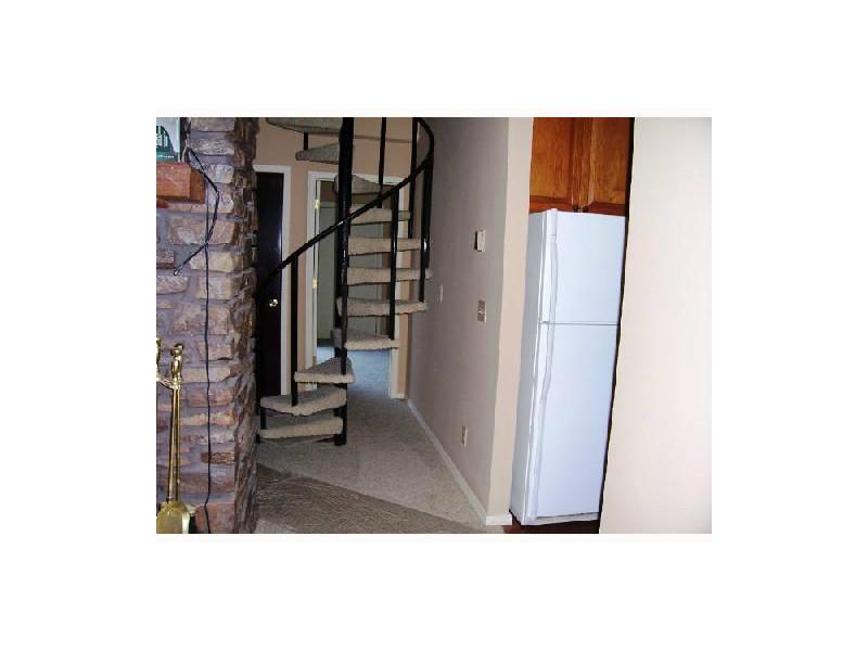 Dawn Hill Cynth Twnh - Residential