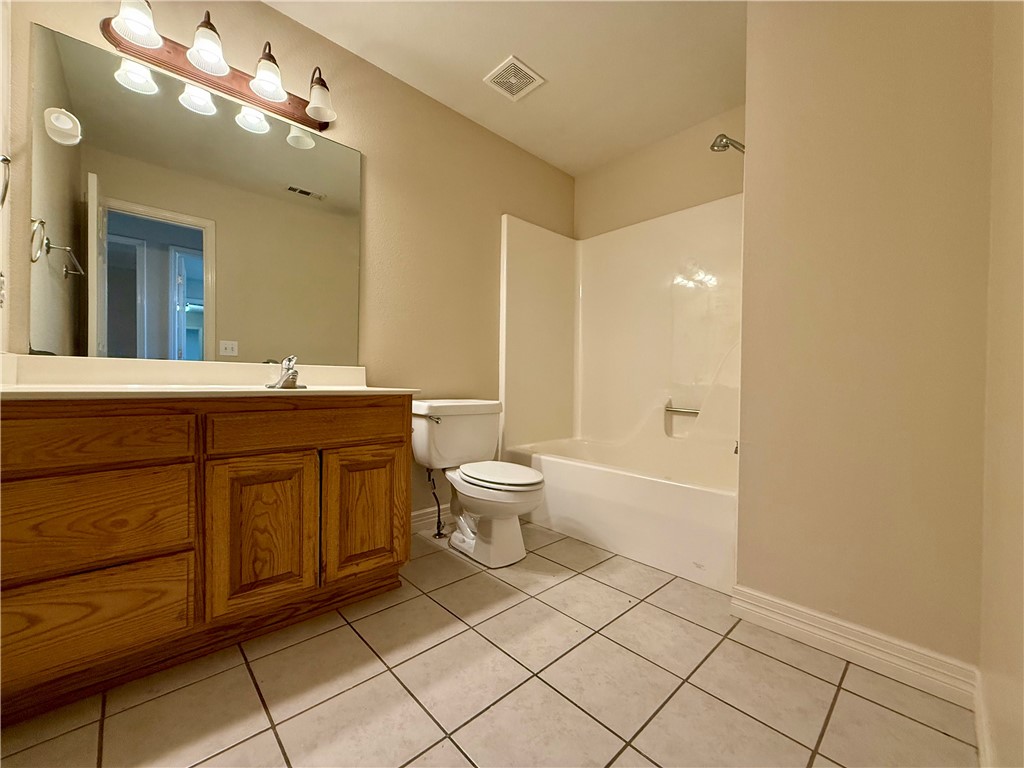 Tunbridge Wells Sub Bentonville - Residential Lease