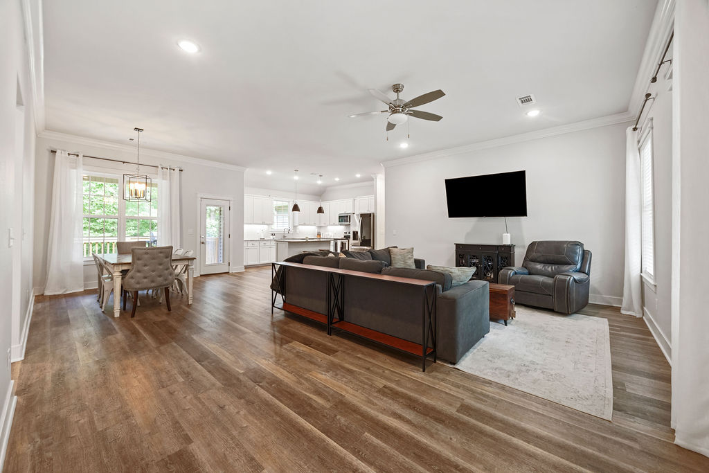 Cambridge Sub Bvv - Residential