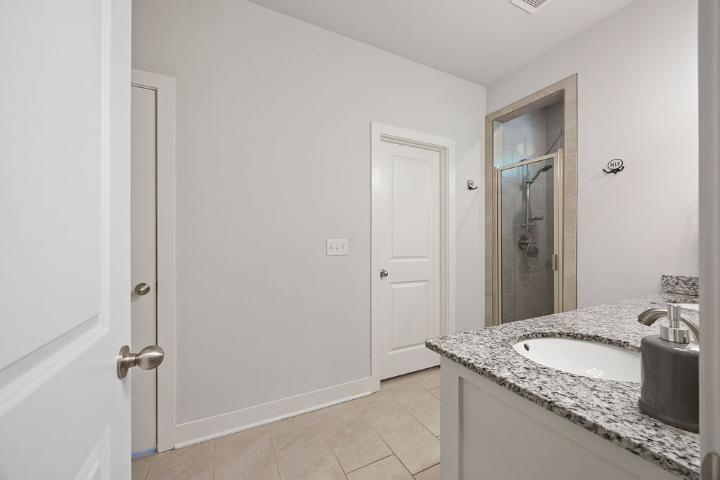 Cambridge Sub Bvv - Residential