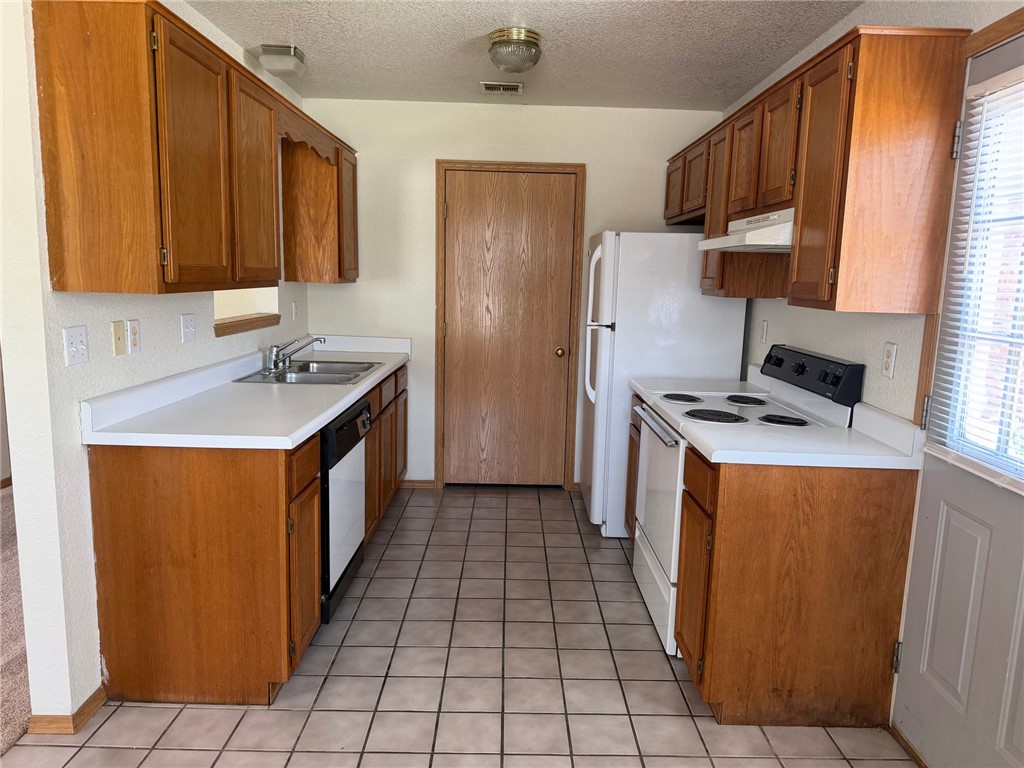 Railroad Add-Bentonville - Residential Lease