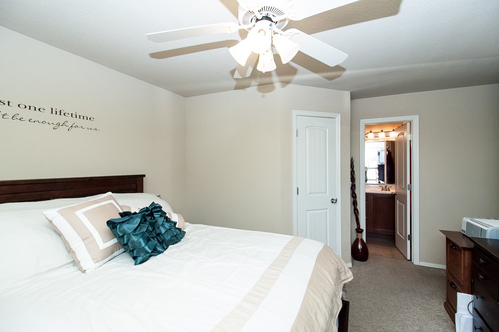 Commons At Walnut Crossing - Residential