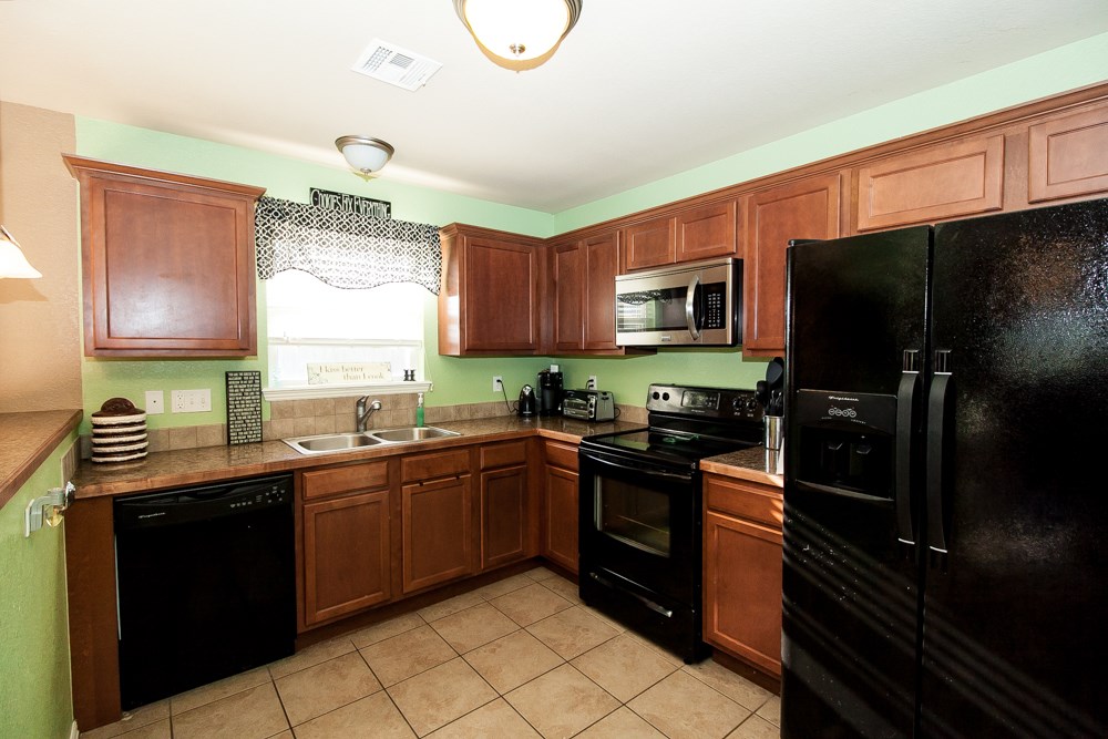 Commons At Walnut Crossing - Residential