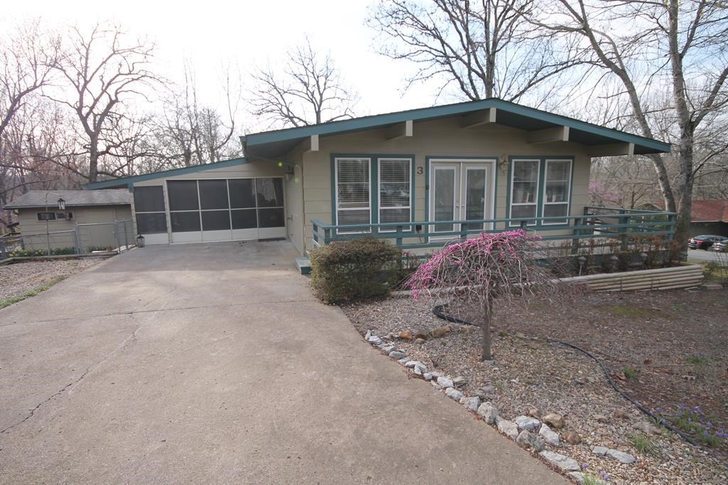 Cute little 2 BR bungalow. New flooring, freshly painted and new fixtures. Vaulted ceilings with beams. Newer windows and HVAC. Washer/Dryer and Frig provided. Screened porch. Nice yard. Storage or workroom below. Great location...close to 49.