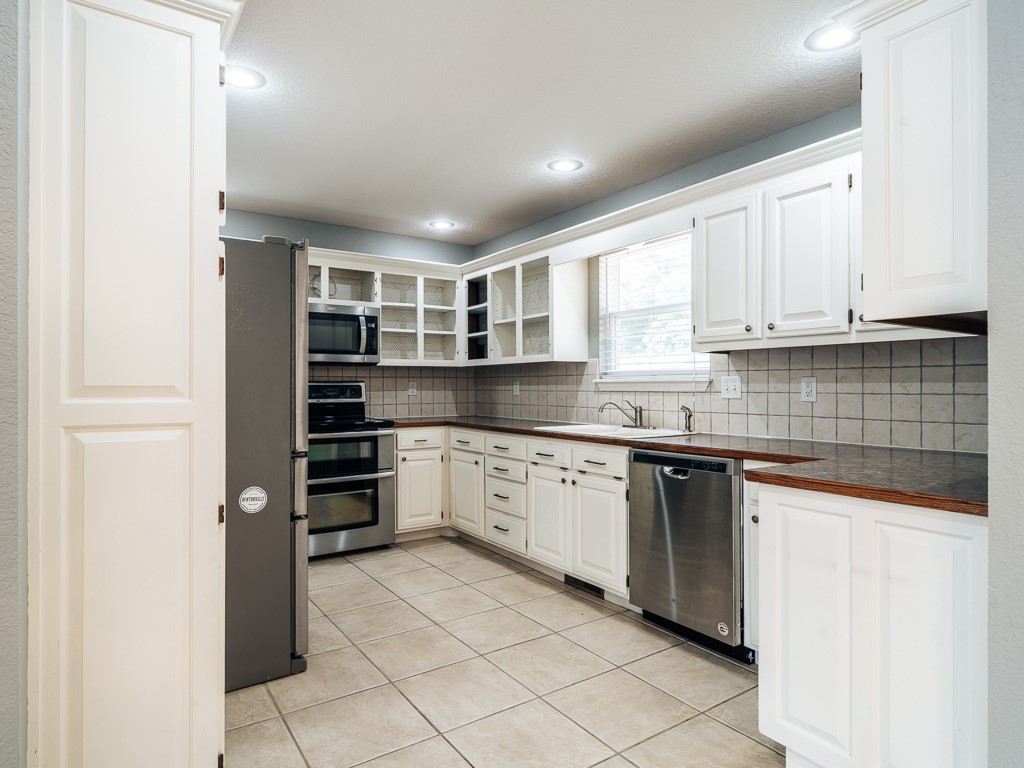 York Sub Bvv - Residential Lease