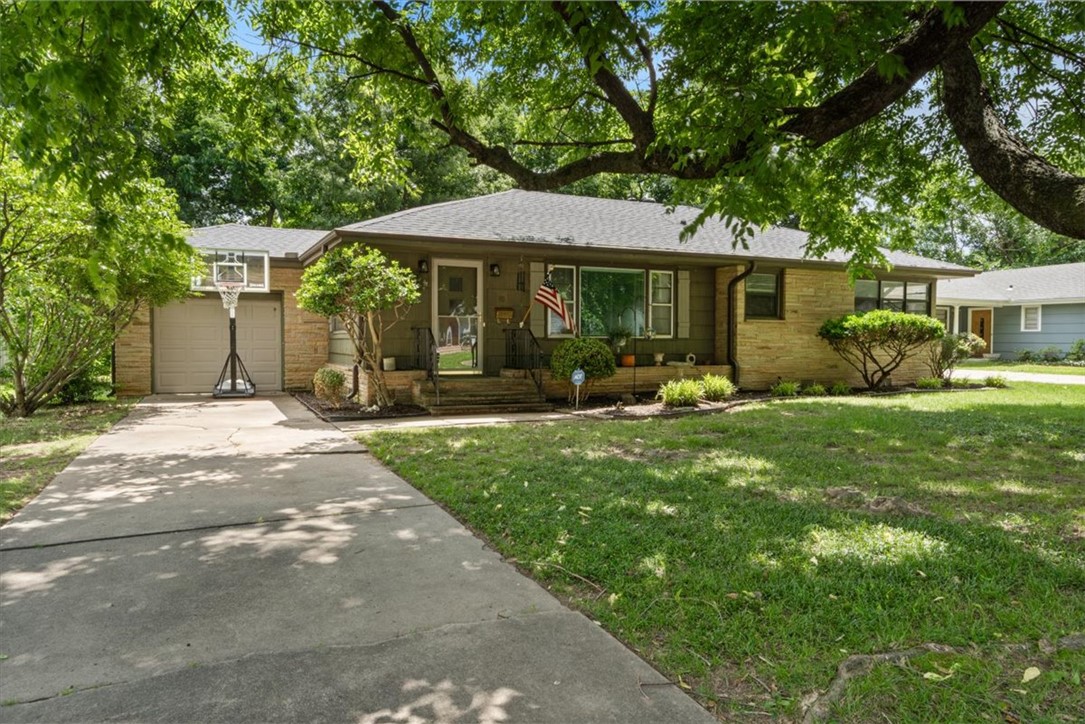 R L HAYES PARK ADD - Residential
