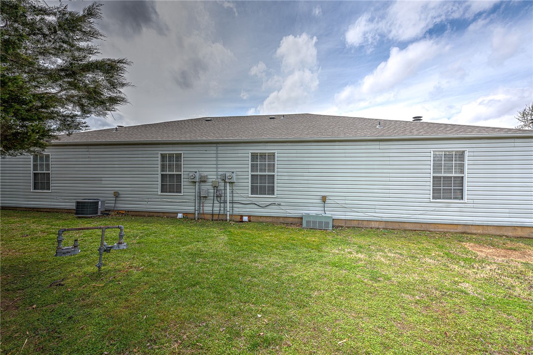 Northwest Acres - Residential Income