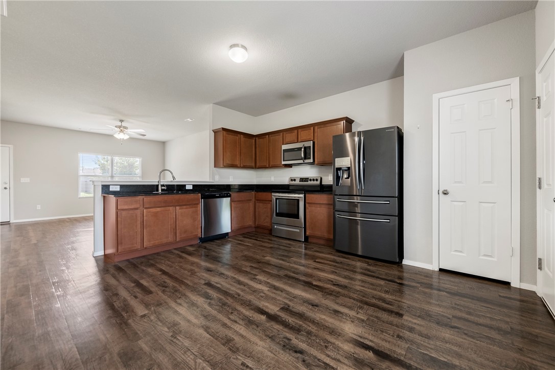 PARK MEADOWS PH I - Residential Lease