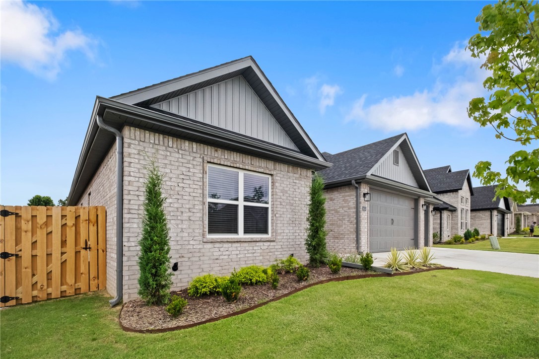 Oakmont Sub Centerton - Residential