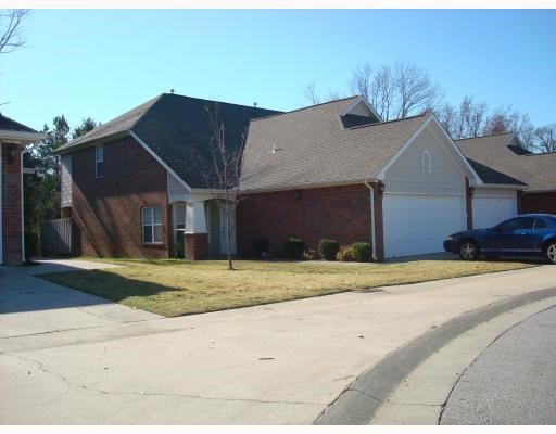 4 bedroom condo in great location. All appliances included. Additional $25 / month for 6 month lease term.