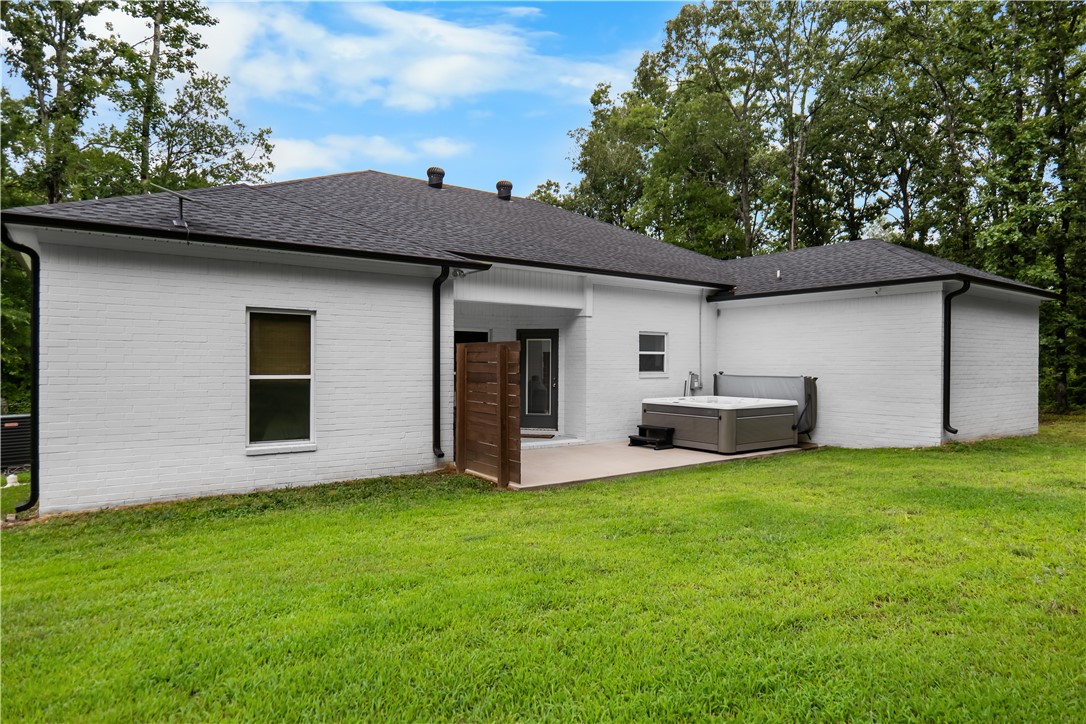 Esmeralda Rep - Residential
