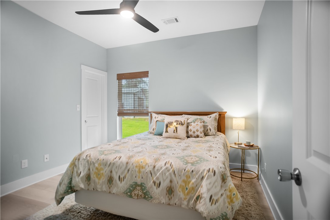 Esmeralda Rep - Residential