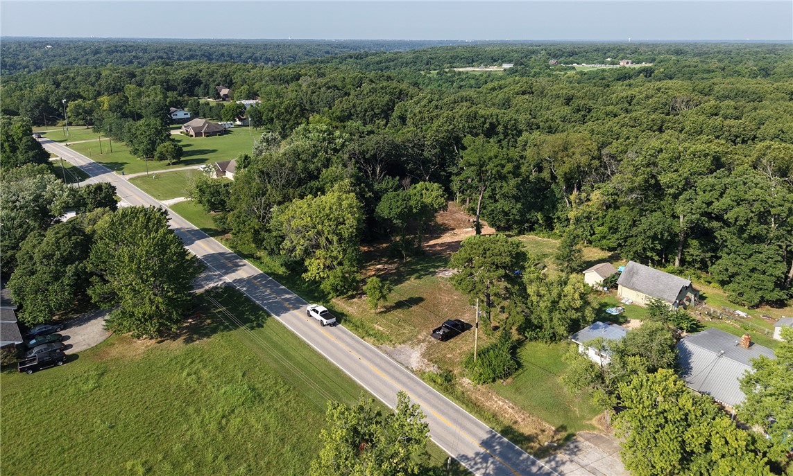 Pea Ridge - Land
