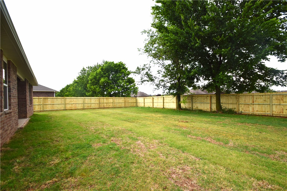 Wagon Wheel Crossing - Residential Lease