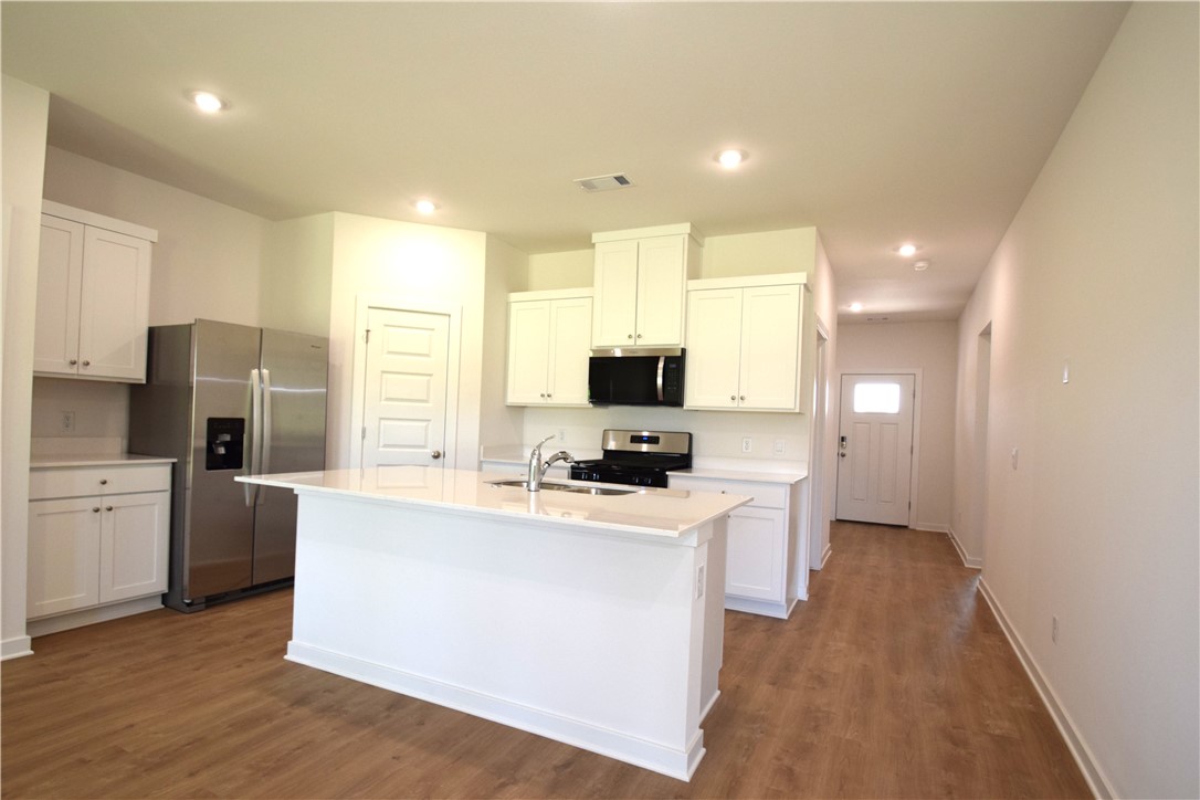 Wagon Wheel Crossing - Residential Lease
