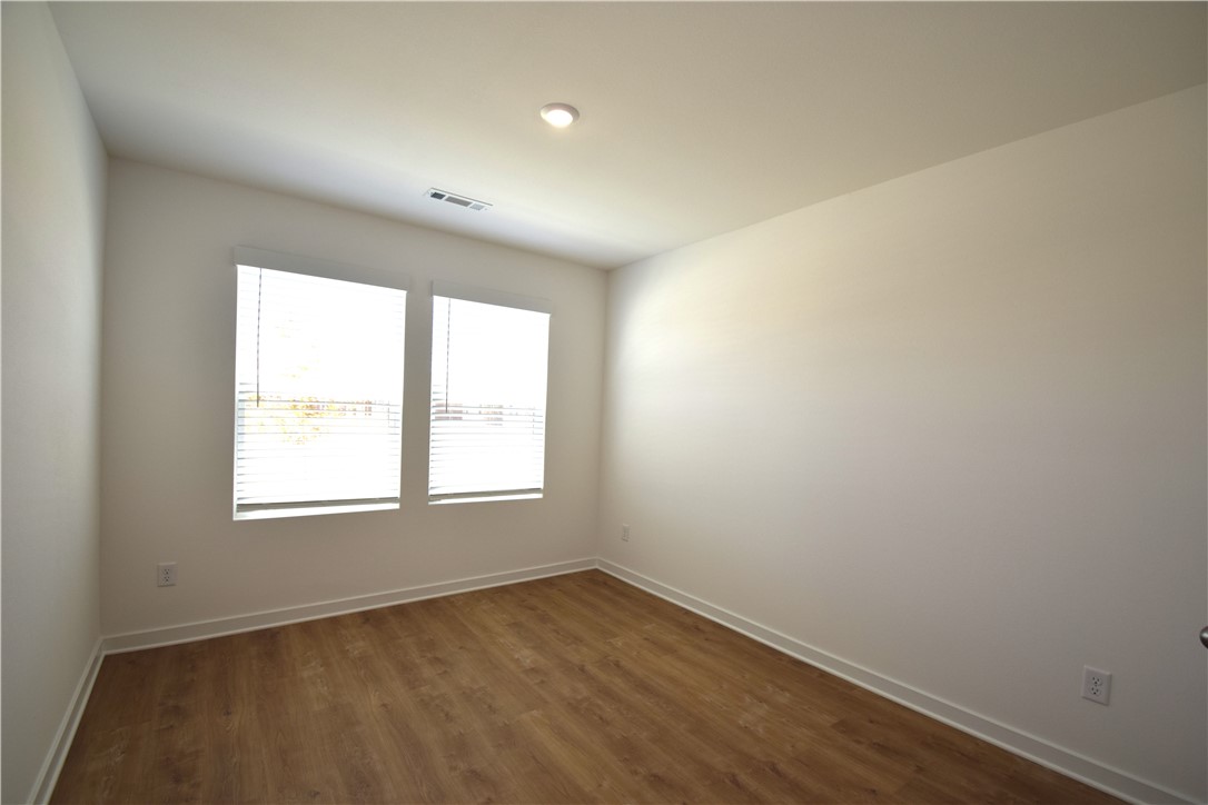 Wagon Wheel Crossing - Residential Lease