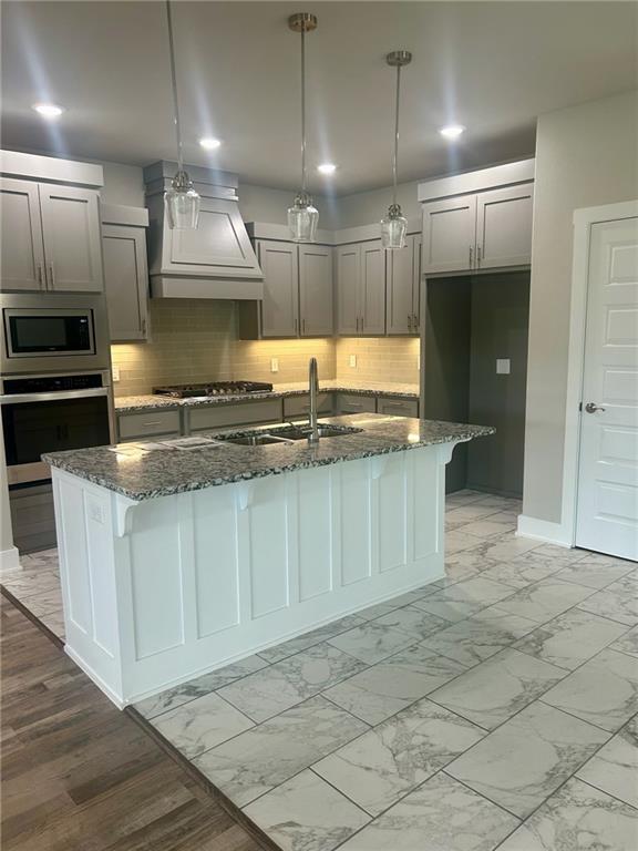 Rustic Flats Sub Gentry - Residential