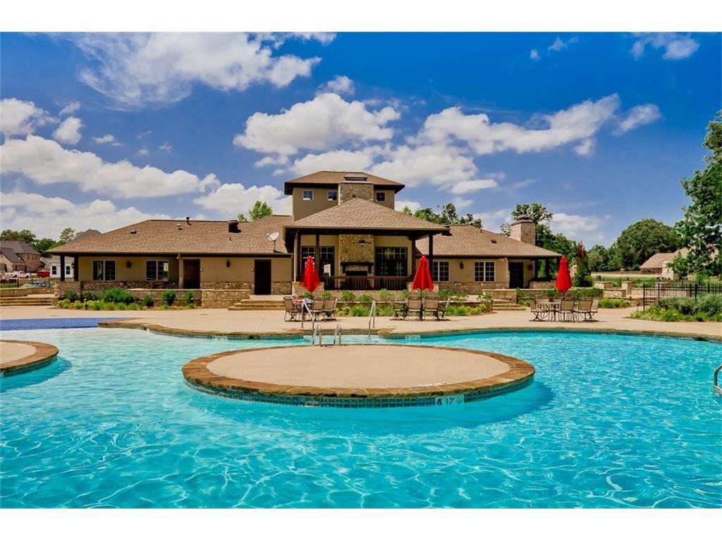 Oak Tree Centerton - Residential
