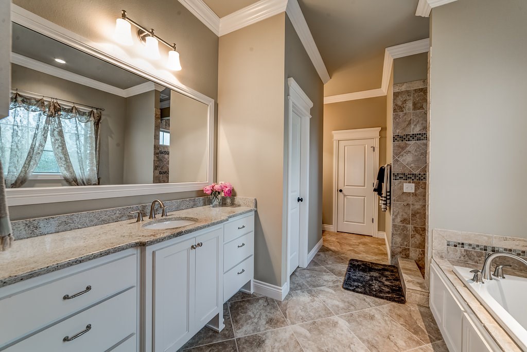 Oak Tree Centerton - Residential